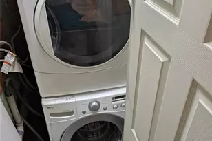 2668 Rosebud Ave, Merrick, NY 11566 - Photo 7