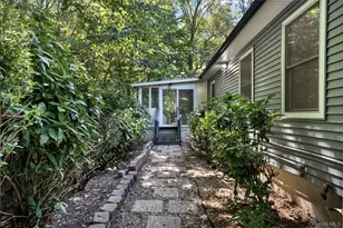 644 Bread and Cheese Hollow Rd, Northport, NY 11768 - Photo 23