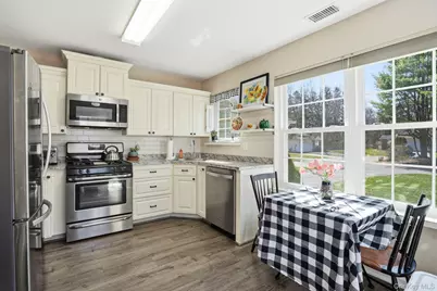 11 Chipmunk Trail, Coram, NY 11727 - Photo 9