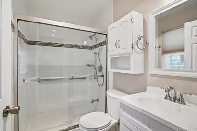 11 Chipmunk Trail, Coram, NY 11727 - Photo 13