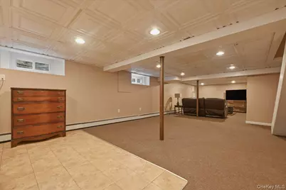 1261 Meadowbrook Road, Merrick, NY 11566 - Photo 25