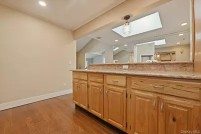 1261 Meadowbrook Road, Merrick, NY 11566 - Photo 11