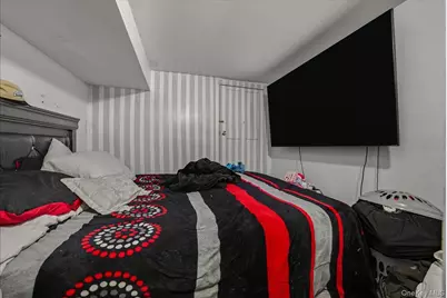 2304 Glebe Avenue, Bronx, NY 10462 - Photo 35