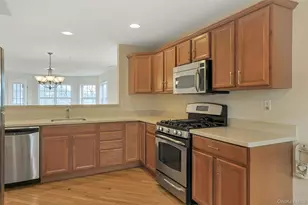 614 Viewpoint Terrace, Peekskill, NY 10566 - Photo 9