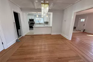 120 Lena Ave, Freeport, NY 11520 - Photo 9