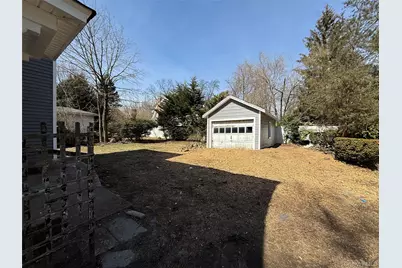 120 Lena Avenue, Freeport, NY 11520 - Photo 19