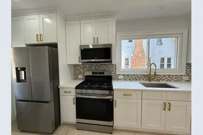120 Lena Avenue, Freeport, NY 11520 - Photo 7