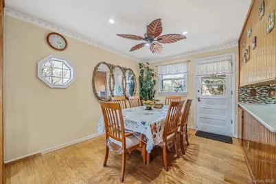 27 Trader Lane, Brentwood, NY 11717 - Photo 15