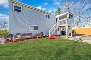 27 Trader Ln, Brentwood, NY 11717 - Photo 43