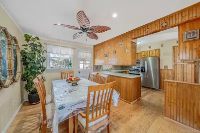 27 Trader Lane, Brentwood, NY 11717 - Photo 13