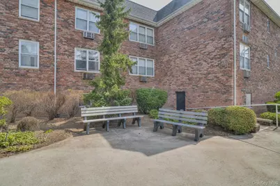 20 Daley Place #113, Lynbrook, NY 11563 - Photo 47