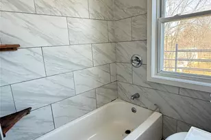 136 Fairview Blvd, Hempstead, NY 11550 - Photo 17