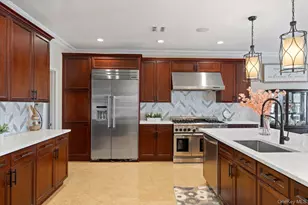 77 Hamlet Dr, Mount Sinai, NY 11766 - Photo 19