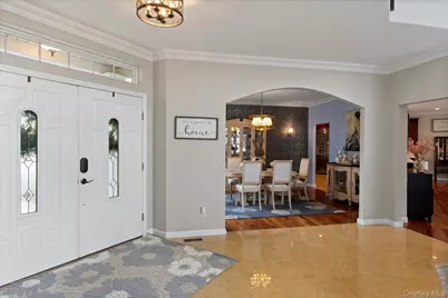 77 Hamlet Drive, Mount Sinai, NY 11766 - Photo 13