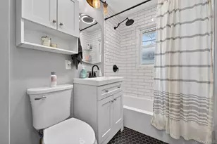 49 Maple Dr, Deer Park, NY 11729 - Photo 11