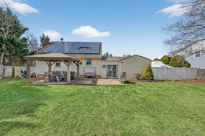 49 Maple Drive, Deer Park, NY 11729 - Photo 5