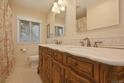 2037 Stratford Drive, Westbury, NY 11590 - Photo 23