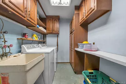 148-17 3rd Avenue, Whitestone, NY 11357 - Photo 17