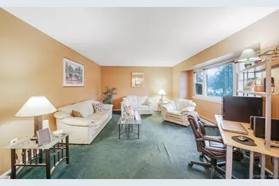 427 Bicycle Path, Port Jefferson, NY 11776 - Photo 13