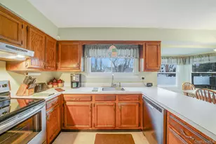 427 Bicycle Path, Port Jefferson, NY 11776 - Photo 23