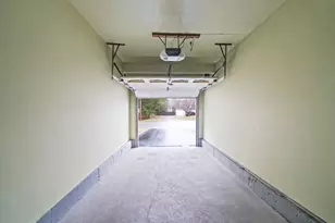 427 Bicycle Path, Port Jefferson, NY 11776 - Photo 45