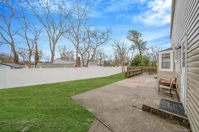 427 Bicycle Path, Port Jefferson, NY 11776 - Photo 9