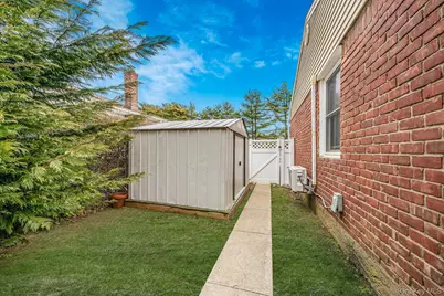 14 Burlington Avenue, Deer Park, NY 11729 - Photo 31