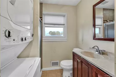 52 Mississippi Avenue, Bay Shore, NY 11706 - Photo 11
