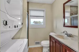52 Mississippi Ave, Bay Shore, NY 11706 - Photo 11