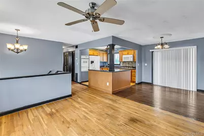 52 Mississippi Avenue, Bay Shore, NY 11706 - Photo 5