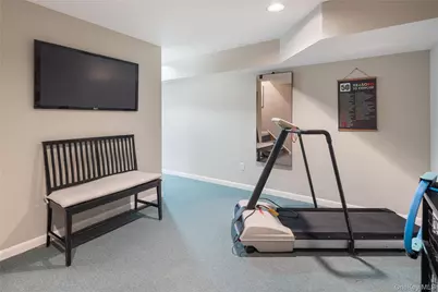 230 Ridgecrest Road, Briarcliff Manor, NY 10510 - Photo 35