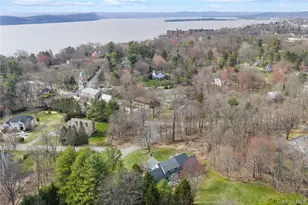 230 Ridgecrest Rd, Briarcliff Manor, NY 10510 - Photo 47