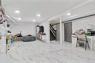 329 Beach 146th Street, Rockaway Park, NY 11694 - Photo 25