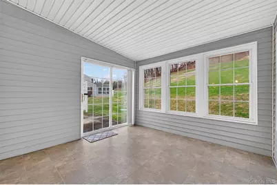 27 Tall Tree Lane, Poughkeepsie, NY 12601 - Photo 23