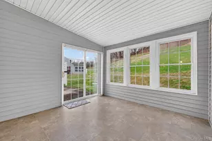27 Tall Tree Ln, Poughkeepsie, NY 12601 - Photo 23