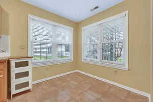 27 Tall Tree Ln, Poughkeepsie, NY 12601 - Photo 5