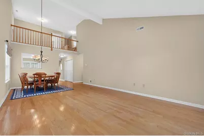 27 Tall Tree Lane, Poughkeepsie, NY 12601 - Photo 13