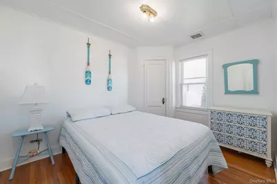 1400 Peconic Bay Boulevard, Jamesport, NY 11947 - Photo 25