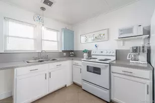 1400 Peconic Bay Blvd, Jamesport, NY 11947 - Photo 19