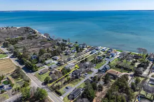 1400 Peconic Bay Blvd, Jamesport, NY 11947 - Photo 39