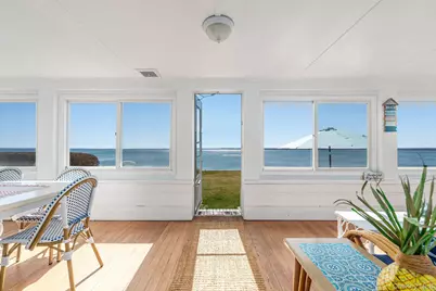 1400 Peconic Bay Boulevard, Jamesport, NY 11947 - Photo 5