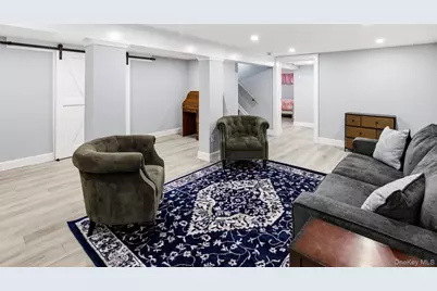 425 Macdonald Avenue, Bellport, NY 11713 - Photo 17