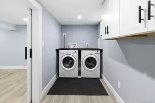 425 Macdonald Ave, Bellport, NY 11713 - Photo 19