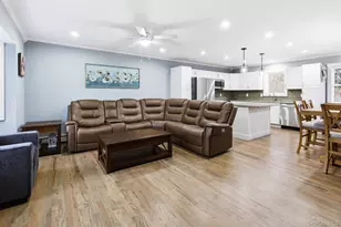 425 Macdonald Ave, Bellport, NY 11713 - Photo 5