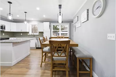 425 Macdonald Avenue, Bellport, NY 11713 - Photo 9