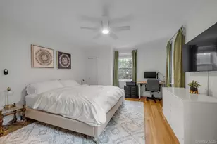 90 Knightsbridge Rd, Great Neck, NY 11021 - Photo 11