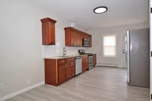 25 Hazel St, Central Islip, NY 11722 - Photo 7