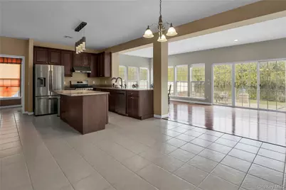 8 Avolet Court, Mount Sinai, NY 11766 - Photo 9