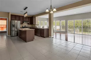 8 Avolet Ct, Mount Sinai, NY 11766 - Photo 9