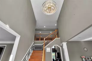 8 Avolet Ct, Mount Sinai, NY 11766 - Photo 3